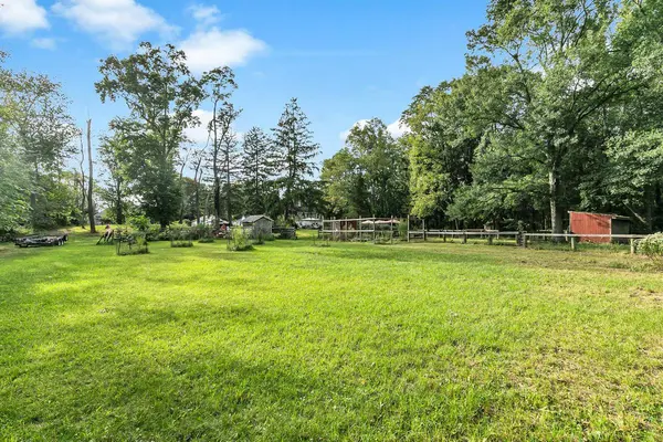 193 Colts Neck Road, Farmingdale, NJ 07727