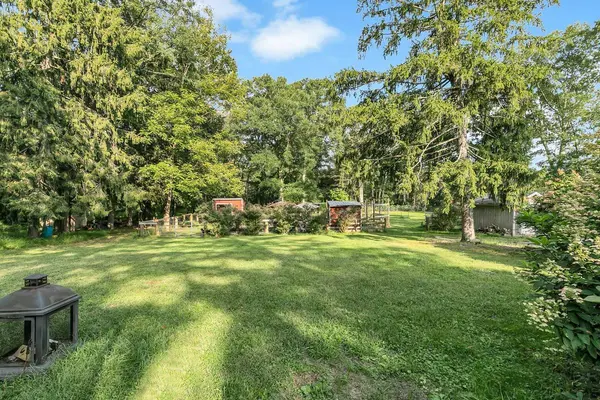 193 Colts Neck Road, Farmingdale, NJ 07727