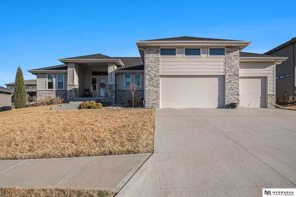 18408 Willis Avenue, Elkhorn, NE 68022