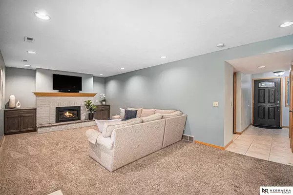 15234 Pepperwood Drive, Omaha, NE 68154