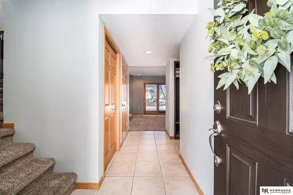 15234 Pepperwood Drive, Omaha, NE 68154