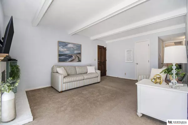 12772 Deauville Drive #311, Omaha, NE 68137