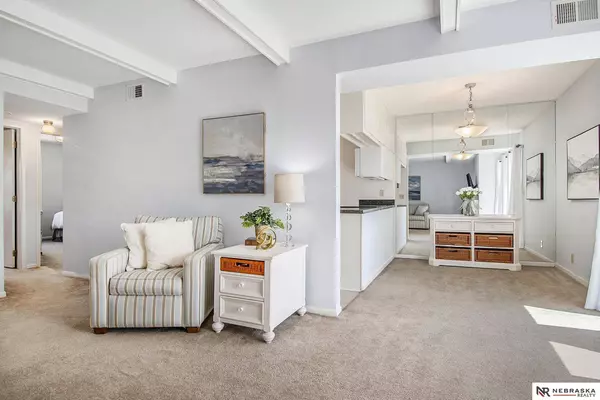 12772 Deauville Drive #311, Omaha, NE 68137