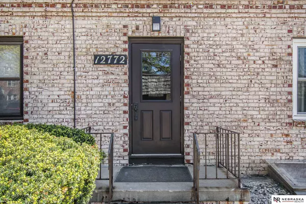12772 Deauville Drive #311, Omaha, NE 68137