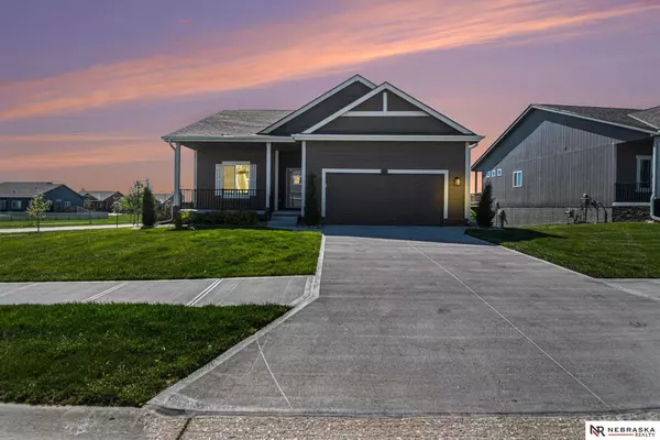 7304 N 167th Street, Bennington, NE 68007