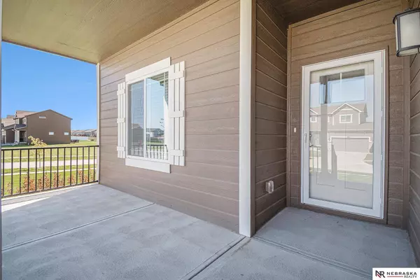 7304 N 167th Street, Bennington, NE 68007