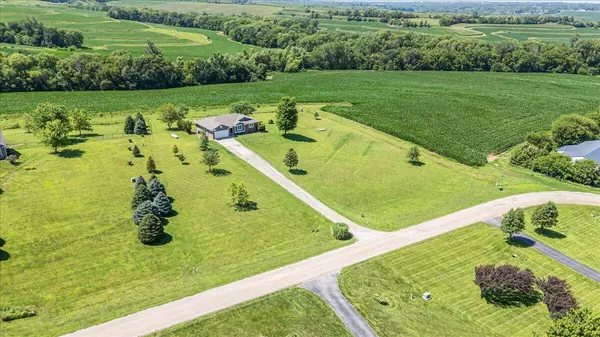 25739 GRACE CIR, Glenwood, IA 51534