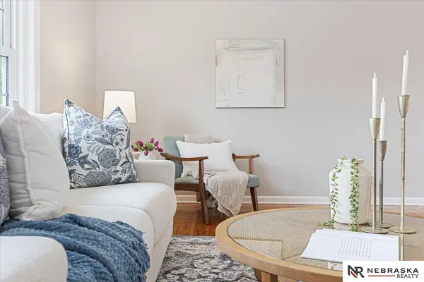 3403 N 207 Avenue, Omaha, NE 68022