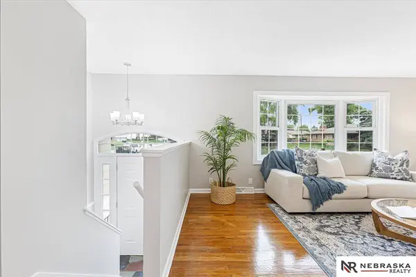 3403 N 207 Avenue, Omaha, NE 68022