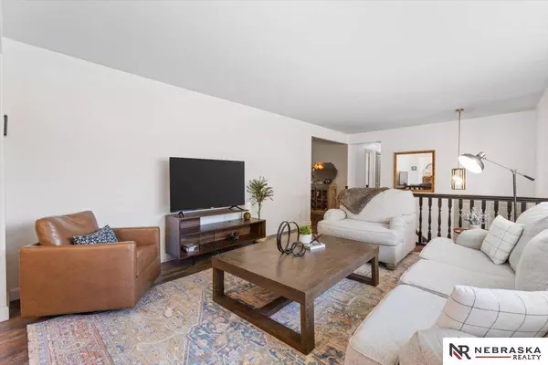 13638 Pierce Street, Omaha, NE 68144