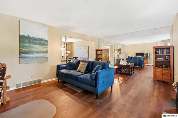 14855 Shirley Street, Omaha, NE 68114