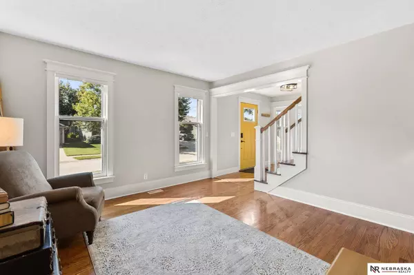 6309 N 105th Street, Omaha, NE 68134