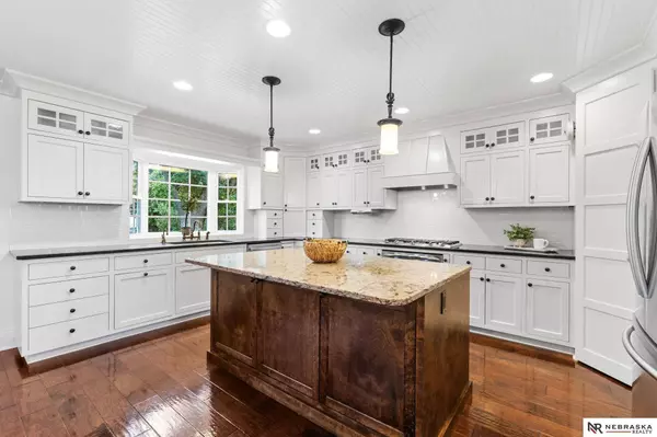 10630 N 190th Avenue, Bennington, NE 68007