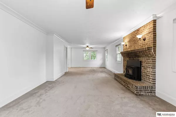 10630 N 190th Avenue, Bennington, NE 68007