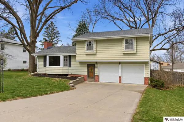 12206 Woolworth Avenue, Omaha, NE 68144