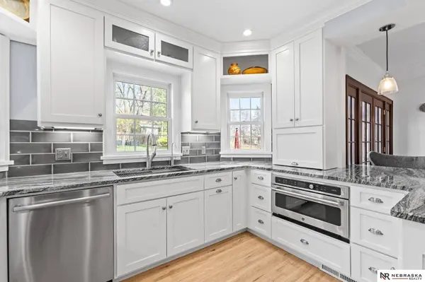 5136 Seward ST, Omaha, NE 68104