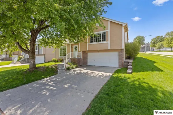 7522 N 77th AVE, Omaha, NE 68122