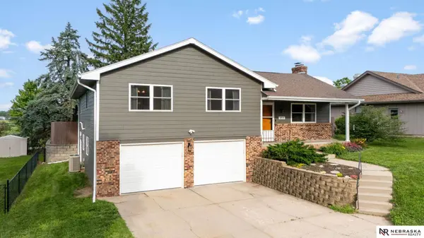 1859 S 133rd ST, Omaha, NE 68144