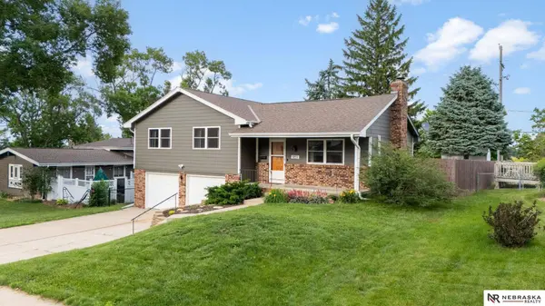 1859 S 133rd ST, Omaha, NE 68144