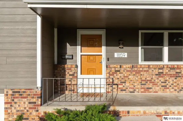 1859 S 133rd ST, Omaha, NE 68144
