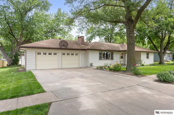 214 4th ST, Milford, NE 68405