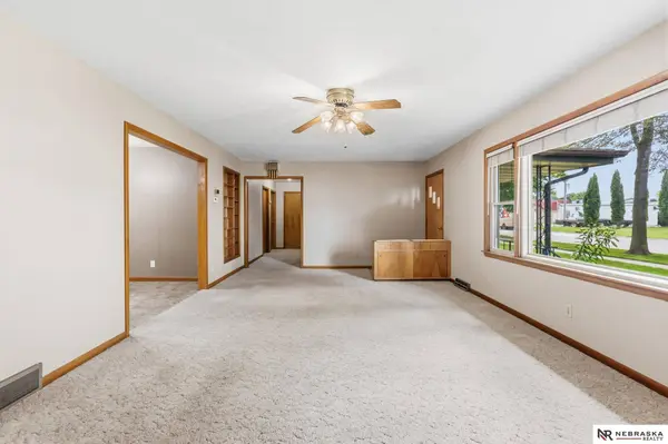 214 4th ST, Milford, NE 68405