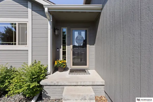 7522 N 143rd Avenue CIR, Omaha, NE 68142