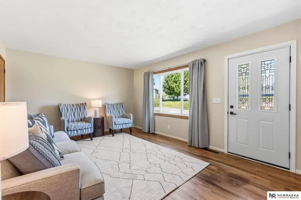 7539 Joseph AVE, La Vista, NE 68128