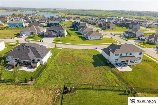 17007 Emma ST, Bennington, NE 68007