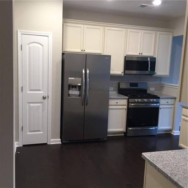 1208 Foxcroft LN, Cumming, GA 30041