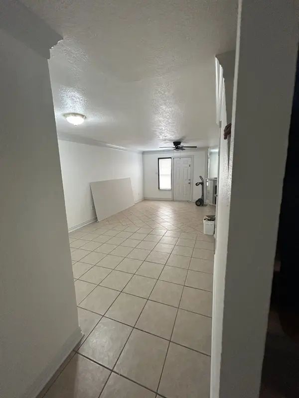 8702 Victorian Village Dr #8702, Houston, TX 77071-2840