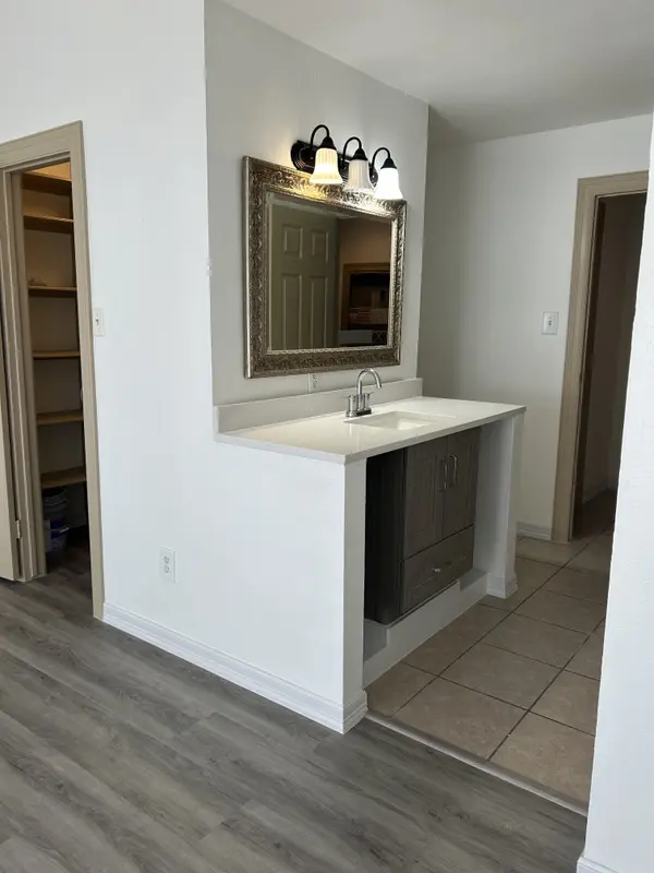 8702 Victorian Village Dr #8702, Houston, TX 77071-2840