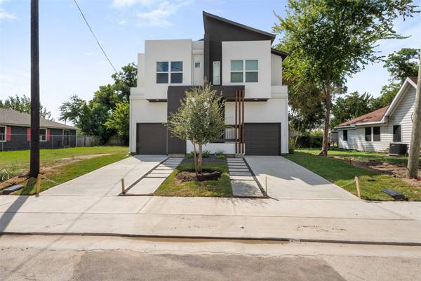 1220 E 33rd ST, Houston, TX 77022