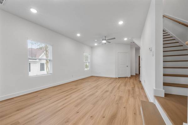 1222 E 33rd ST, Houston, TX 77022