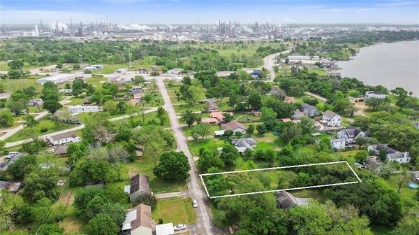 115 Cabaniss AVE, Baytown, TX 77520