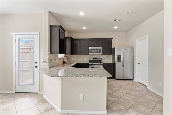 16626 Lake Prince LN, Houston, TX 77044