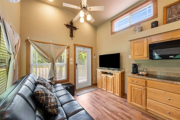 62 Park CT, Cleveland, TX 77327