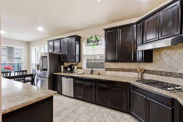9119 Hills Junction CT, Cypress, TX 77433