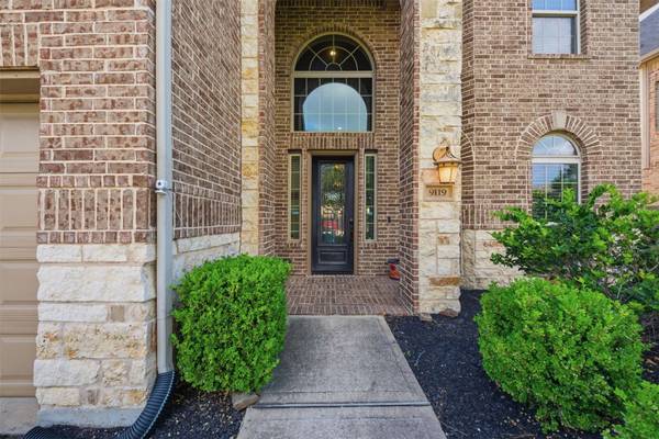9119 Hills Junction CT, Cypress, TX 77433