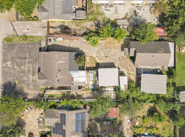 2084 Harland DR, Houston, TX 77055