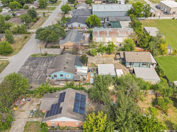 2084 Harland DR, Houston, TX 77055