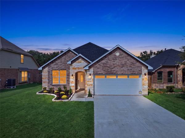 5014 E Meadow DR, Deer Park, TX 77536
