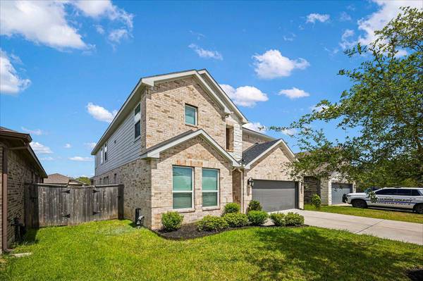 396 Weimer Lagoon RD, La Porte, TX 77571