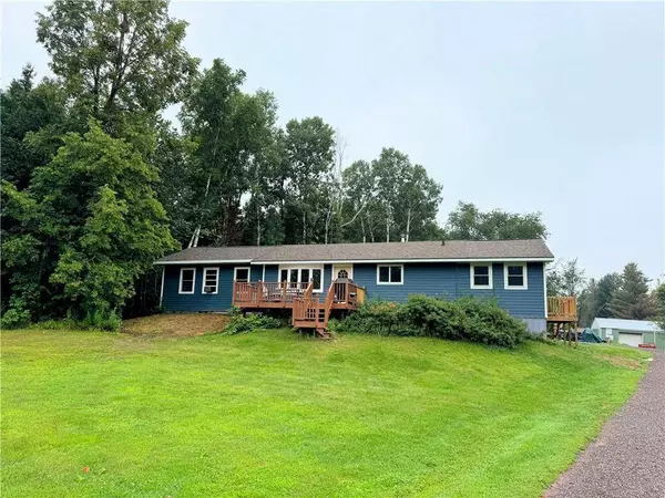 8915 E Peterson Road, Solon Springs, WI 54873