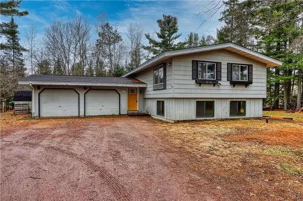 10749 Namekagon Lane, Hayward, WI 54843