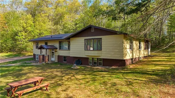 10148 McClaine Road, Hayward, WI 54843