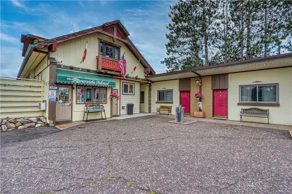 10429 State Hwy 27, Hayward, WI 54843