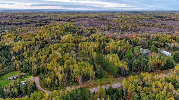 7469 E County Rd B, South Range, WI 54874