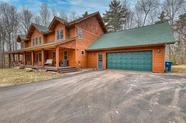 16539 W Acorn Ridge, Hayward, WI 54843