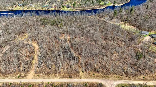 9220 W Scout Trail, Ojibwa, WI 54862